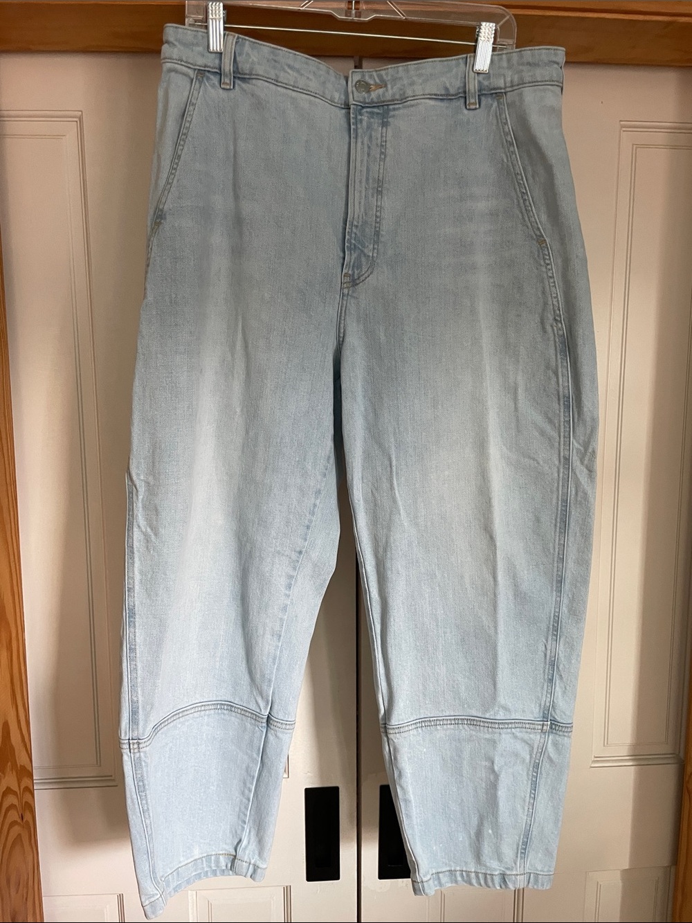 Everlane Light Blue Denim Jeans with Gold Stitching